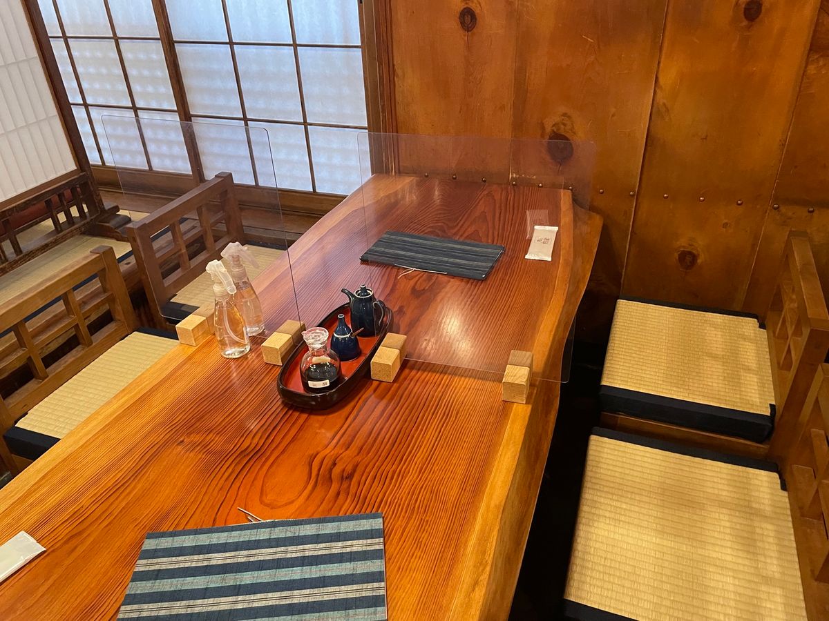 この日のお昼は鰻。三島は鰻の名所でもあるようでたくさんの鰻屋があります。そ...