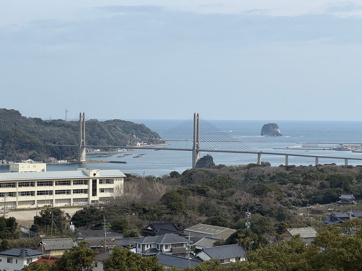 名護屋城跡

朝鮮に出兵するときに、秀吉がが建てた城。
120の大名がここ...