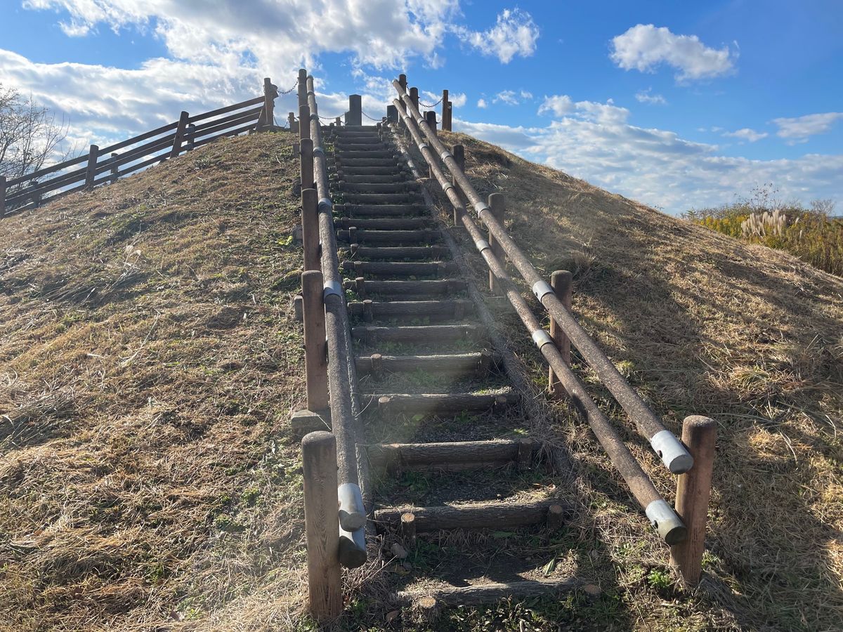 ここには日本一低い山もありました。頂上の標高は海抜ゼロメートル！登頂してき...