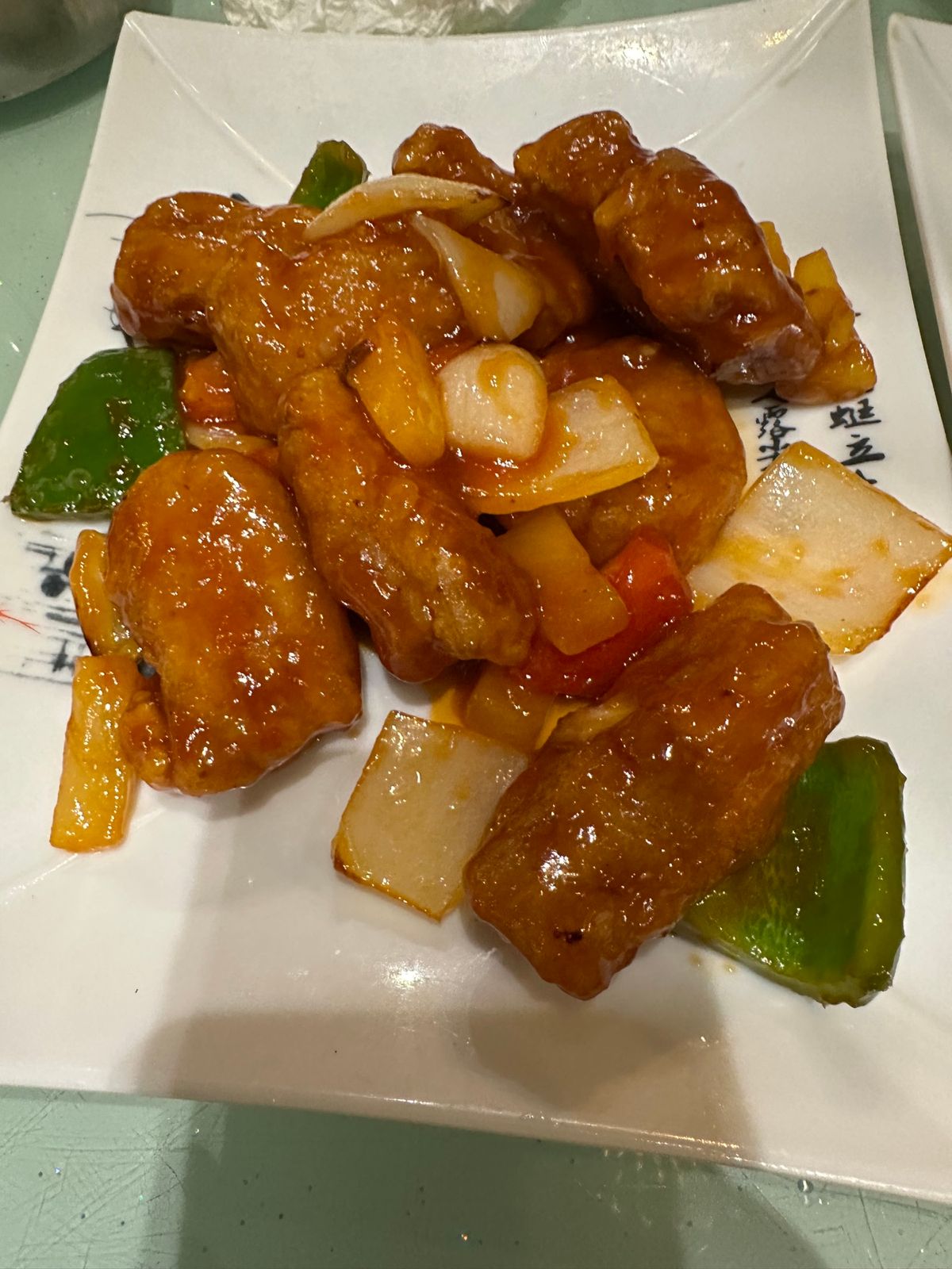 逃げる様に尖沙咀から銅鑼湾へ。

10年以上ぶりに入った江南料理のお店は、...