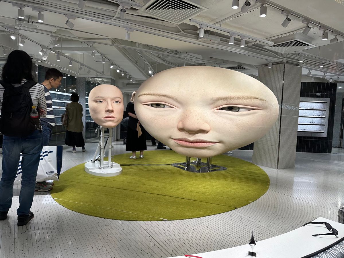 逃げる様に尖沙咀から銅鑼湾へ。

10年以上ぶりに入った江南料理のお店は、...