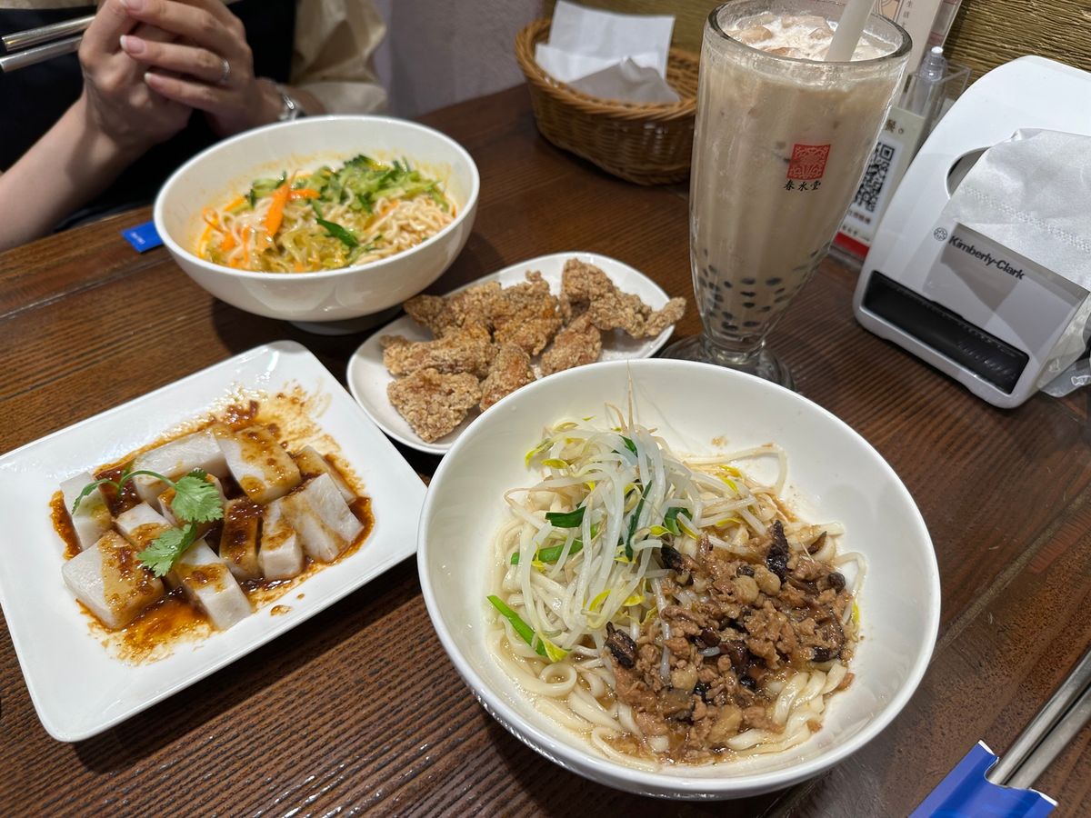 5/1台北散歩
花花豆漿、Venchiの阜杭豆漿コラボ、春水堂、旺莱山での試食