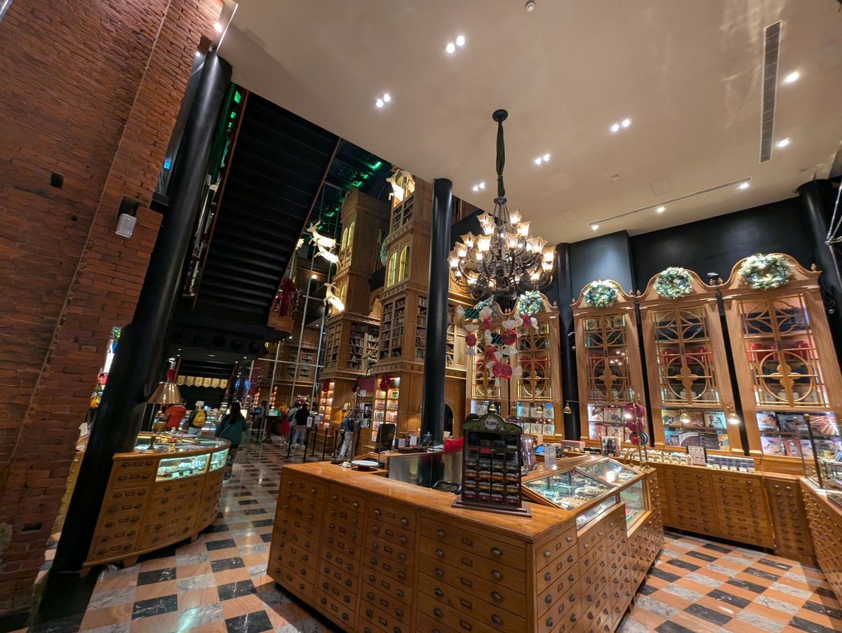 5日目後半
夕日を期待して高美湿地に行ってみるも、現地は厚い雲とすさまじい...