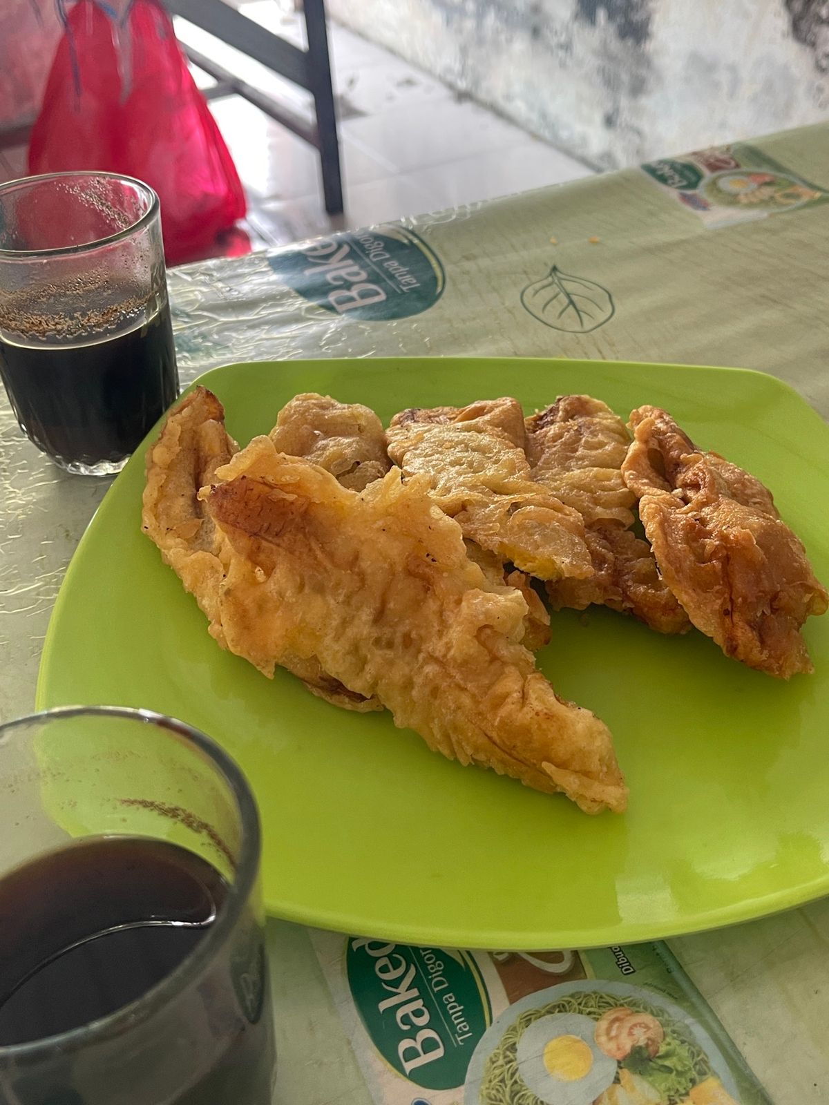 翌朝はムリアディのワルンで朝食
ムリアディは元気そうだった😃