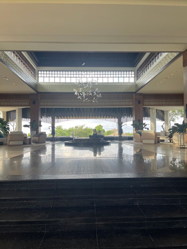 シンガポール・シンガポール「バリ」の写真：5泊したUMANA BALI
ロビーは開...