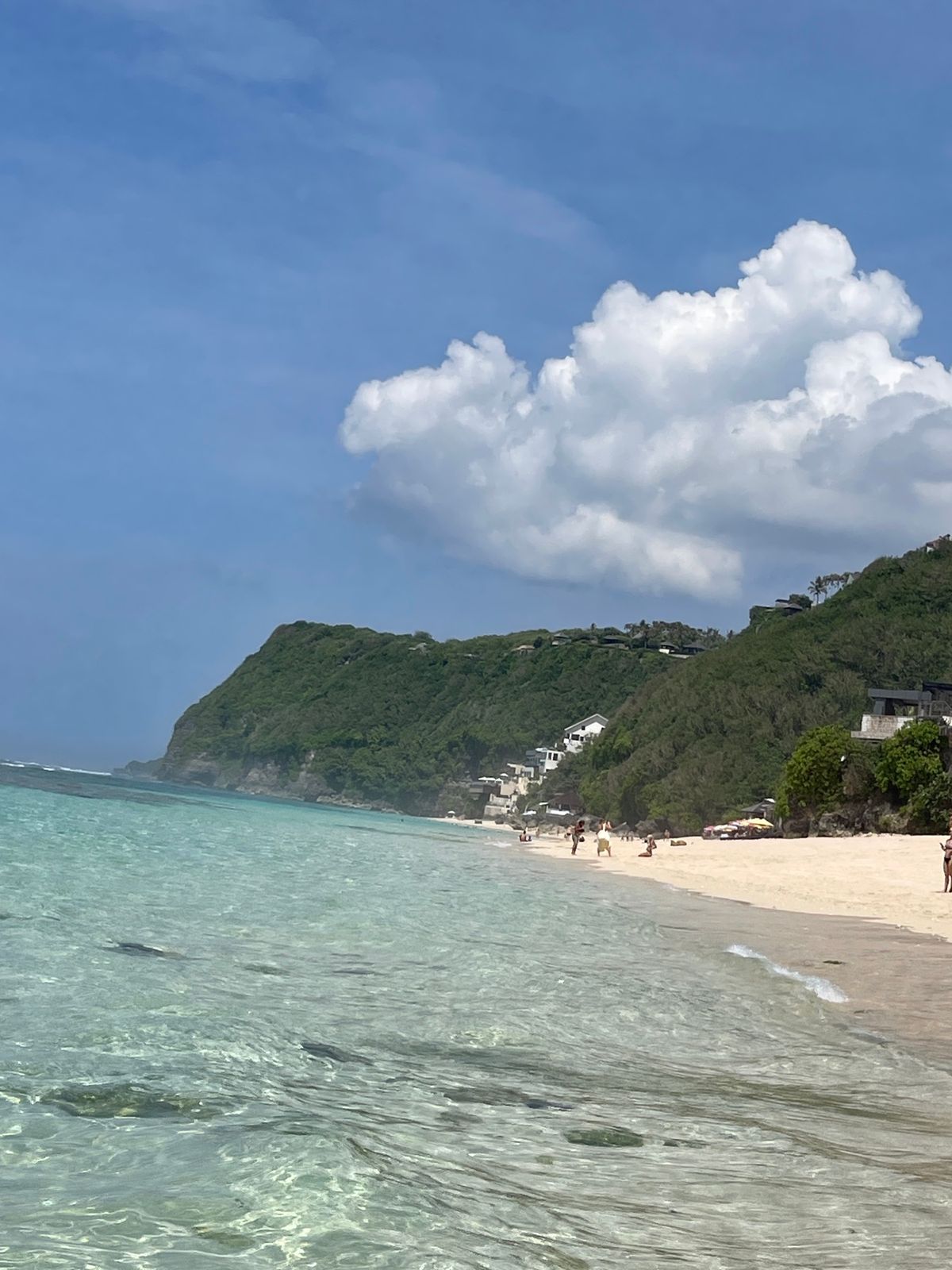 Uma beach houseまでは無料のシャトルバス
初めてのインド洋を堪能