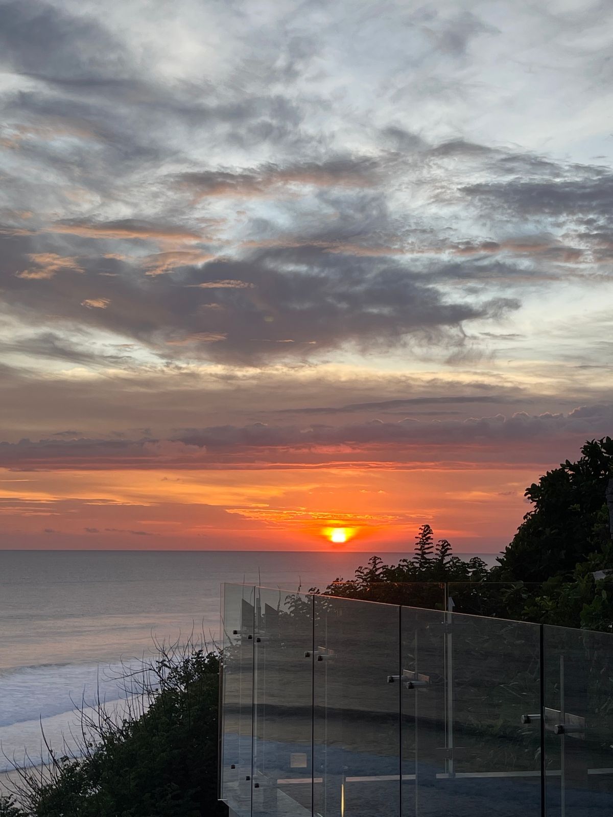 最終日の夜はメインダイニングのオリベラ
夕陽が本当に美しかった🥹