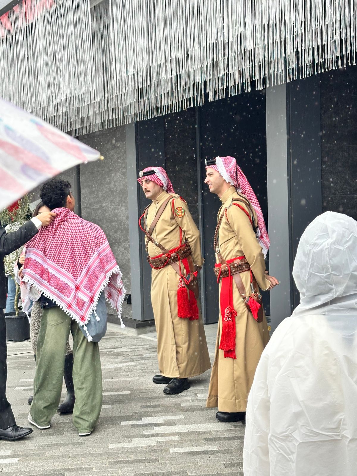 万博初日　天気大荒れ　３時間滞在　ado聴きたかった。。