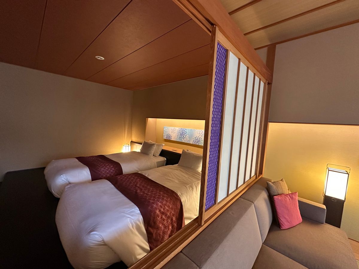 界　加賀
雨降ってしまったため籠りステイ
金継ぎ体験もさせていただきました🥰