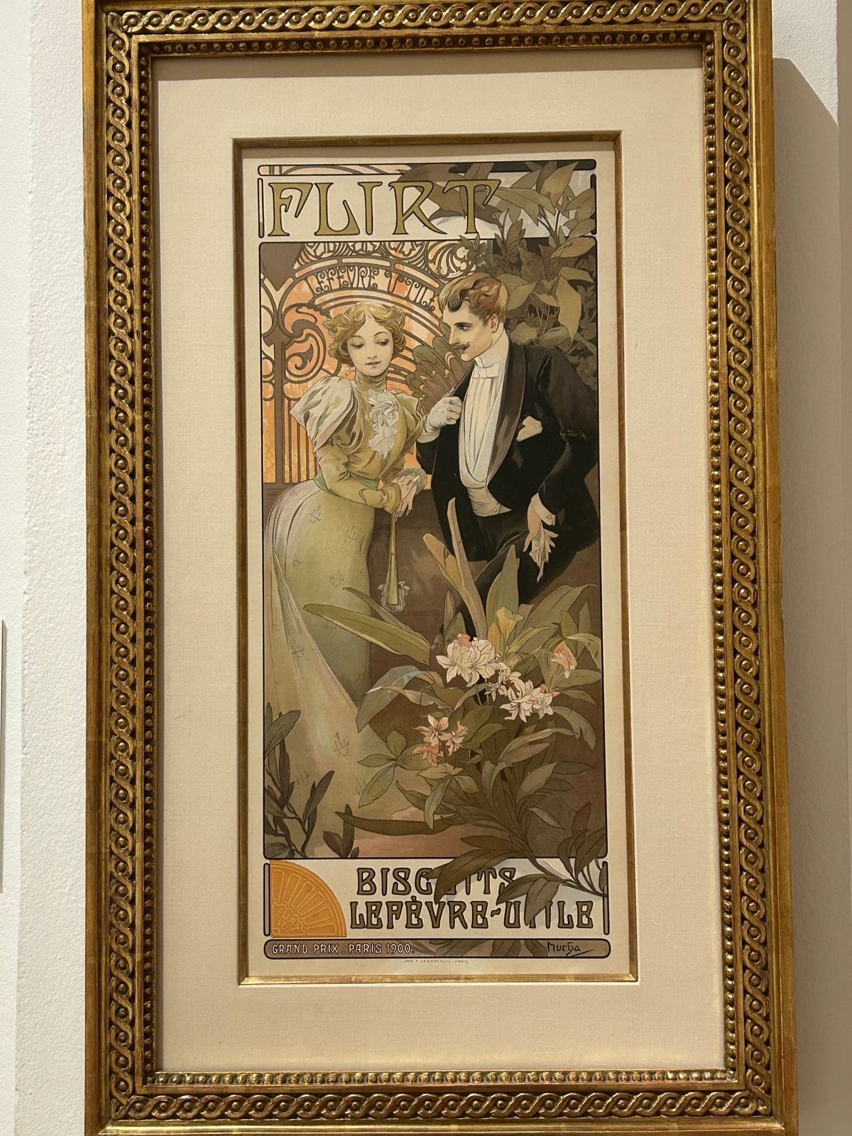 ３日目はまず『ミュシャ美術館』ヘ。
いまプラハには二つのミュシャ美術館があ...