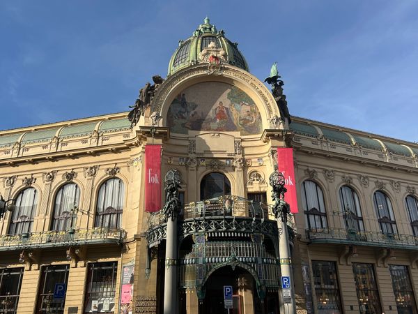 チェコ共和国・プラハ「美しい建築とミュシャを堪能するプラハ」の写真：ミュシャが手掛けた『市長の間』が見たくて...