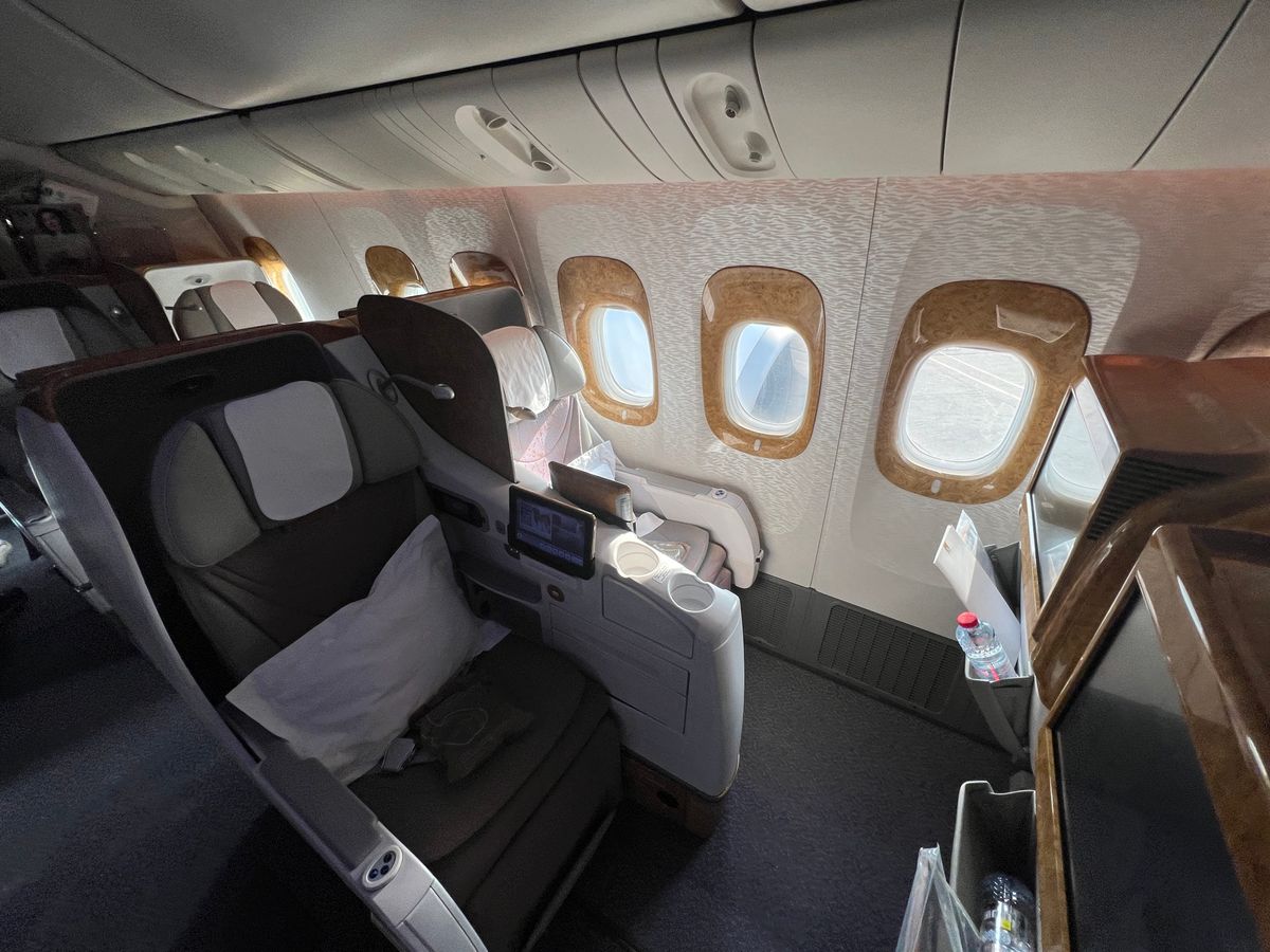 アビジャン→ドバイ 
アクラにストップして機内待機