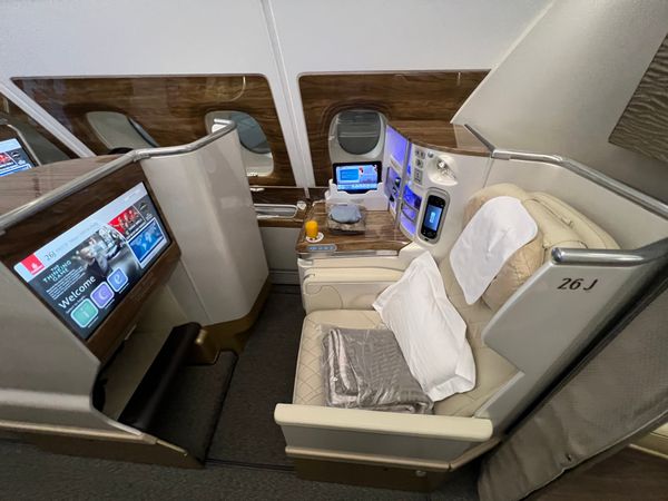 アラブ首長国連邦・Dubai「コートジボワール出張4」の写真：エミレーツA380-800 成田→ドバイ...