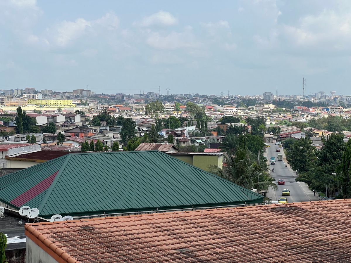 クリスマス前のアビジャン