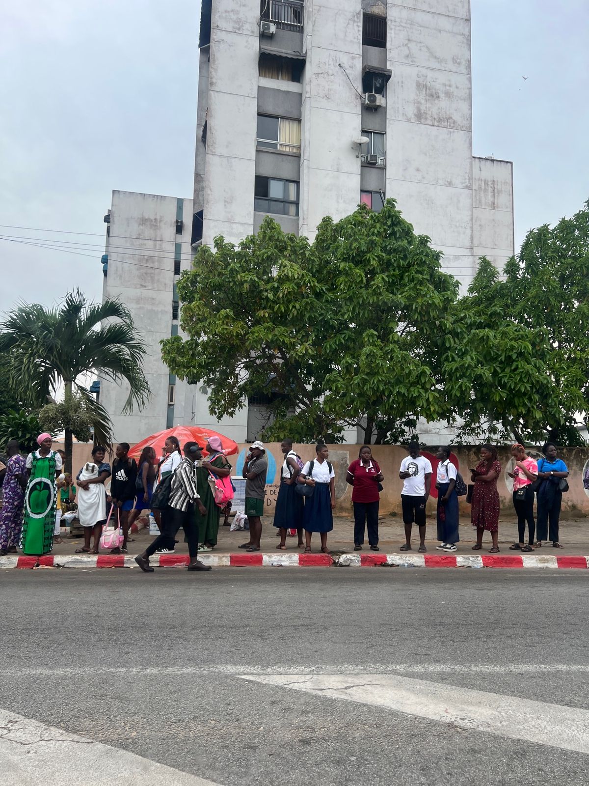 クリスマス前のアビジャン