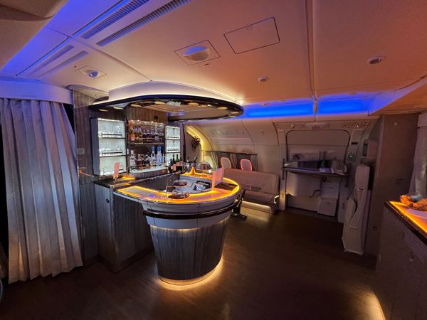 アラブ首長国連邦・Dubai「コートジボワール出張4」の写真：ドバイ→成田
エミレーツA380