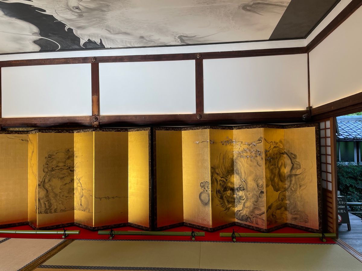 龍の天井画も迫力がありました。