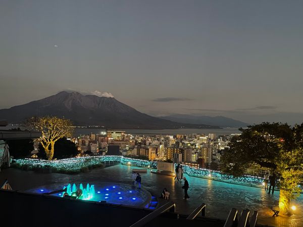 日本・霧島神宮「2025年鹿児島・指宿温泉」の写真：ホテルの庭のイルミネーションも綺麗でした。