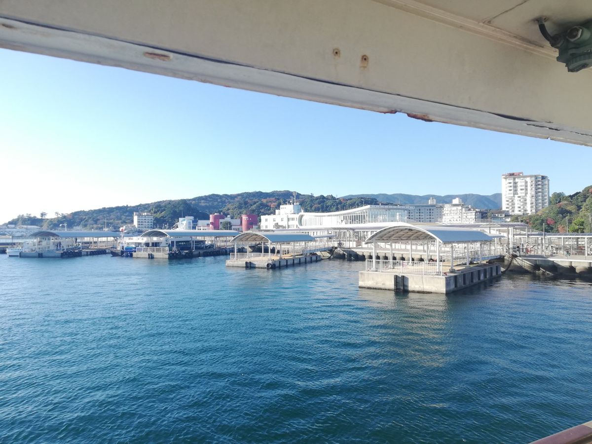 2日目は丸々1日鳥羽を満喫プラン。
ということで、最初にイルカ島に繰り出し...