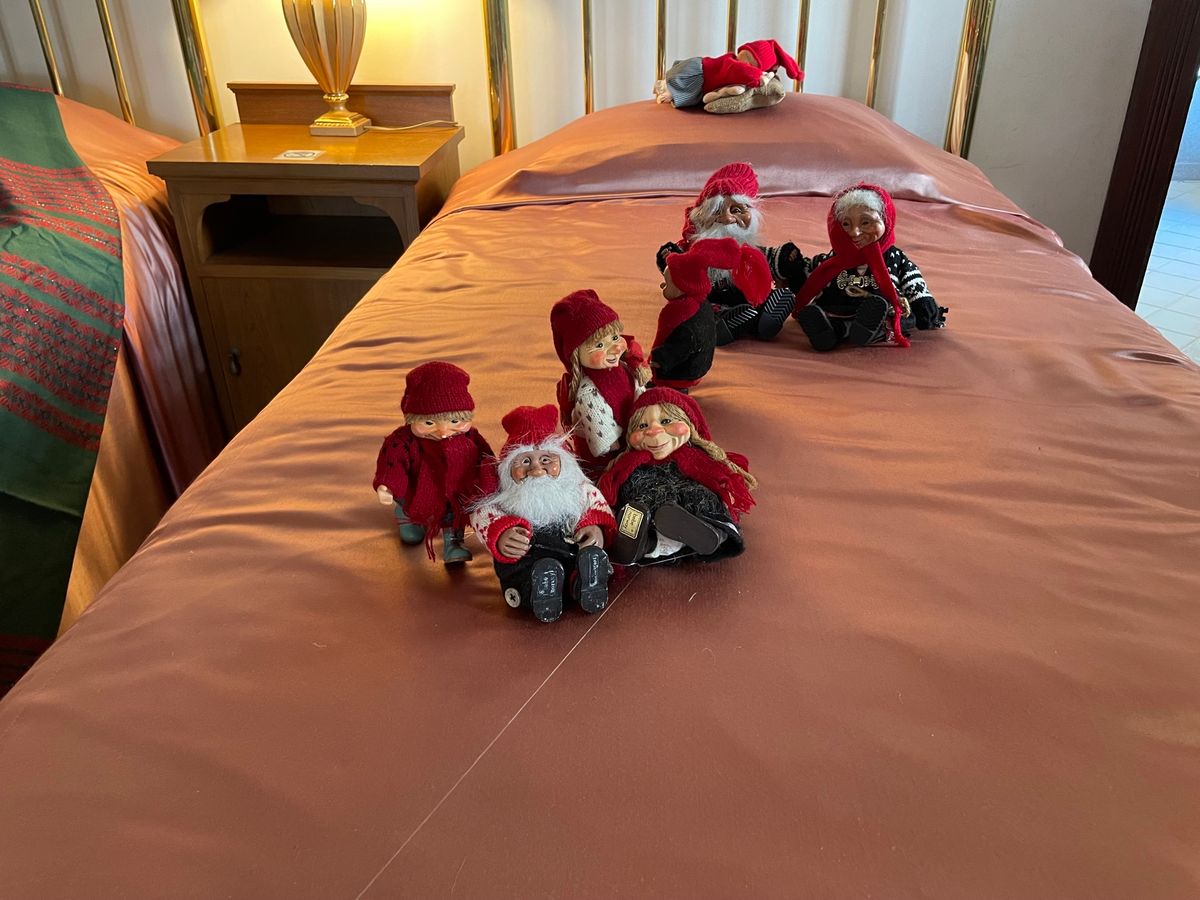 外交官の家の中はクリスマス仕様でした。