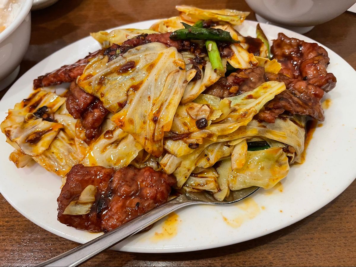 この日のランチは四川料理のお店、京華樓へ。週替わり定食にしました。