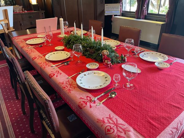 日本・神奈川県「横浜紅葉・中華街」の写真：外交官の家の中はクリスマス仕様でした。