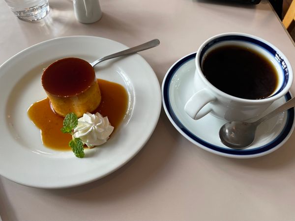 日本・神奈川県「横浜紅葉・中華街」の写真：イタリア庭園近くにある喫茶店で一休み。パ...
