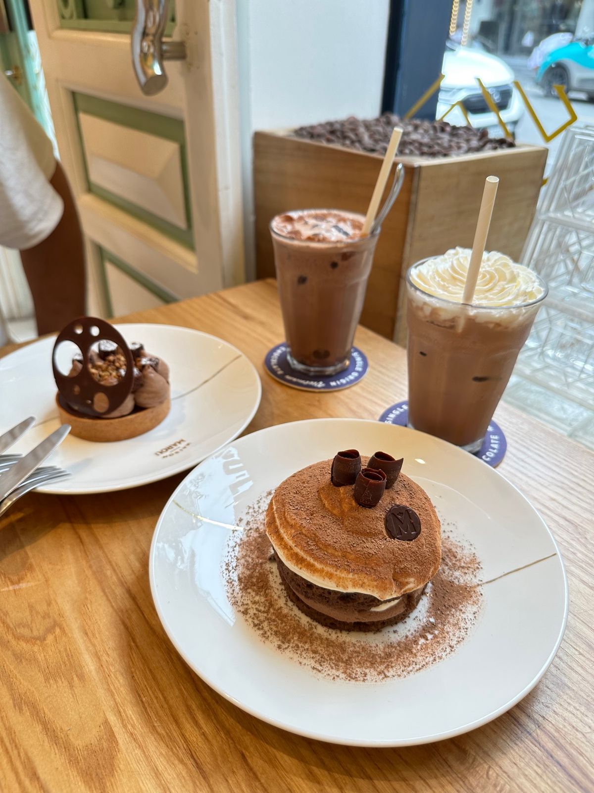 ・anatole hotel朝食
・Maison Marou 
・Bánh...