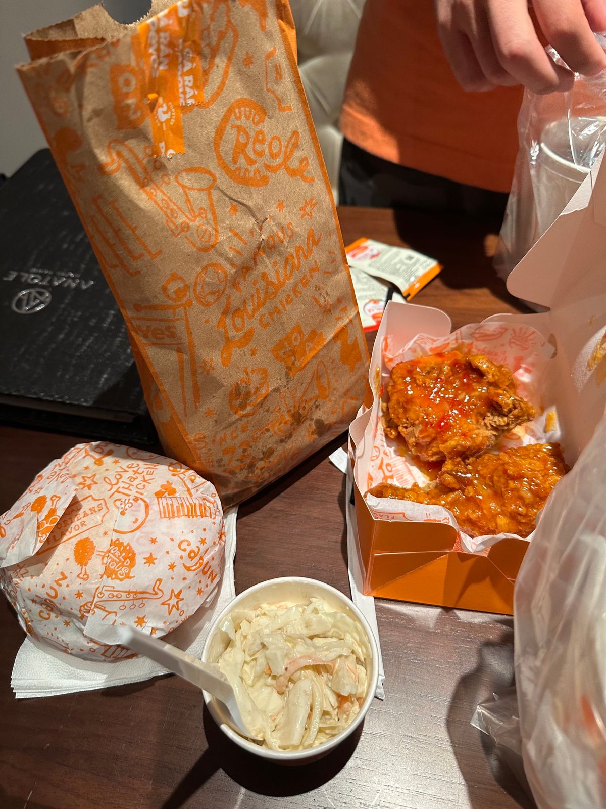 ・ブンチャー ダックキム
・cong cafe
・ハロン湾ツアー
・バーガ...