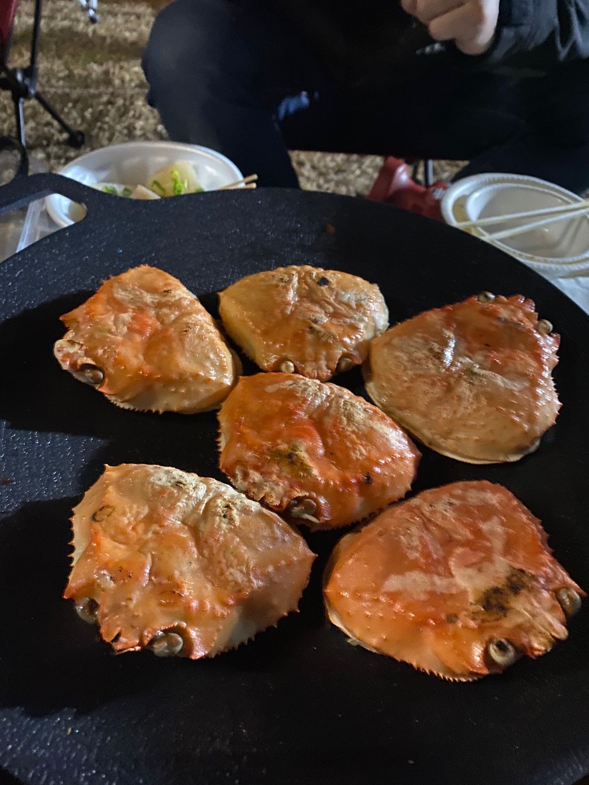 天気も悪く夜は雨、みぞれだったけど、少しでも富士山が見れました✨最高。やっ...