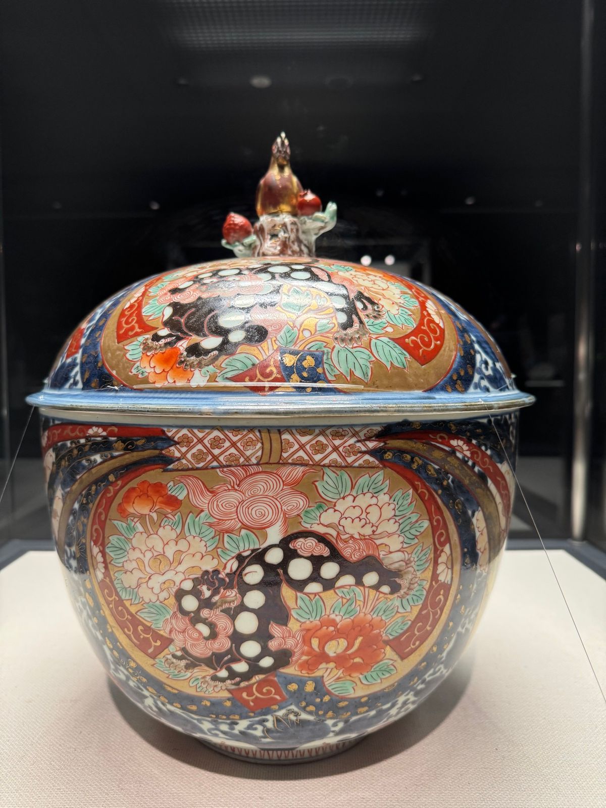 門司港
●出光美術館で気に入った壺

たまたまセトモノの特別展だった、
規...