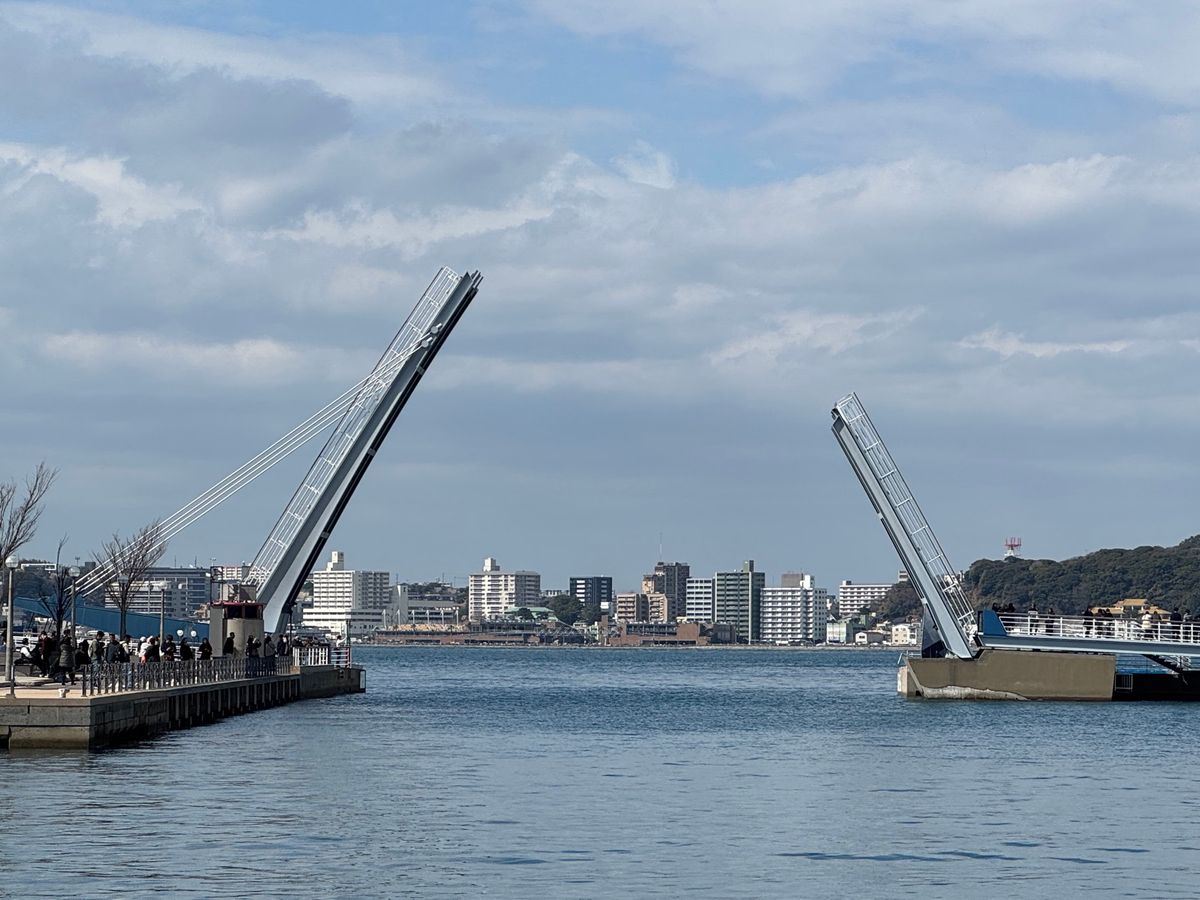 門司港

●旧大阪商船
●はね橋
●旧門司三井倶楽部も旧大阪商船
●旧門司...