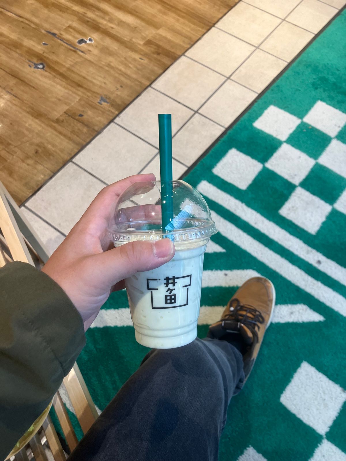 クリスロードで食べ歩き
瓢箪揚げ、ずんだ餅、ずんだシェイクとサンドイッチマン