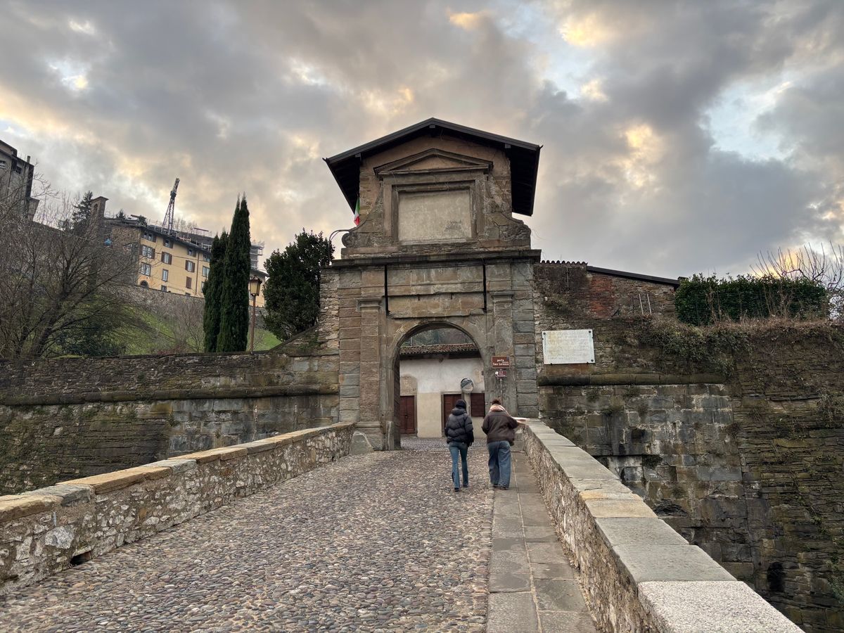 ベルガモ　Porta San Lorenzo
