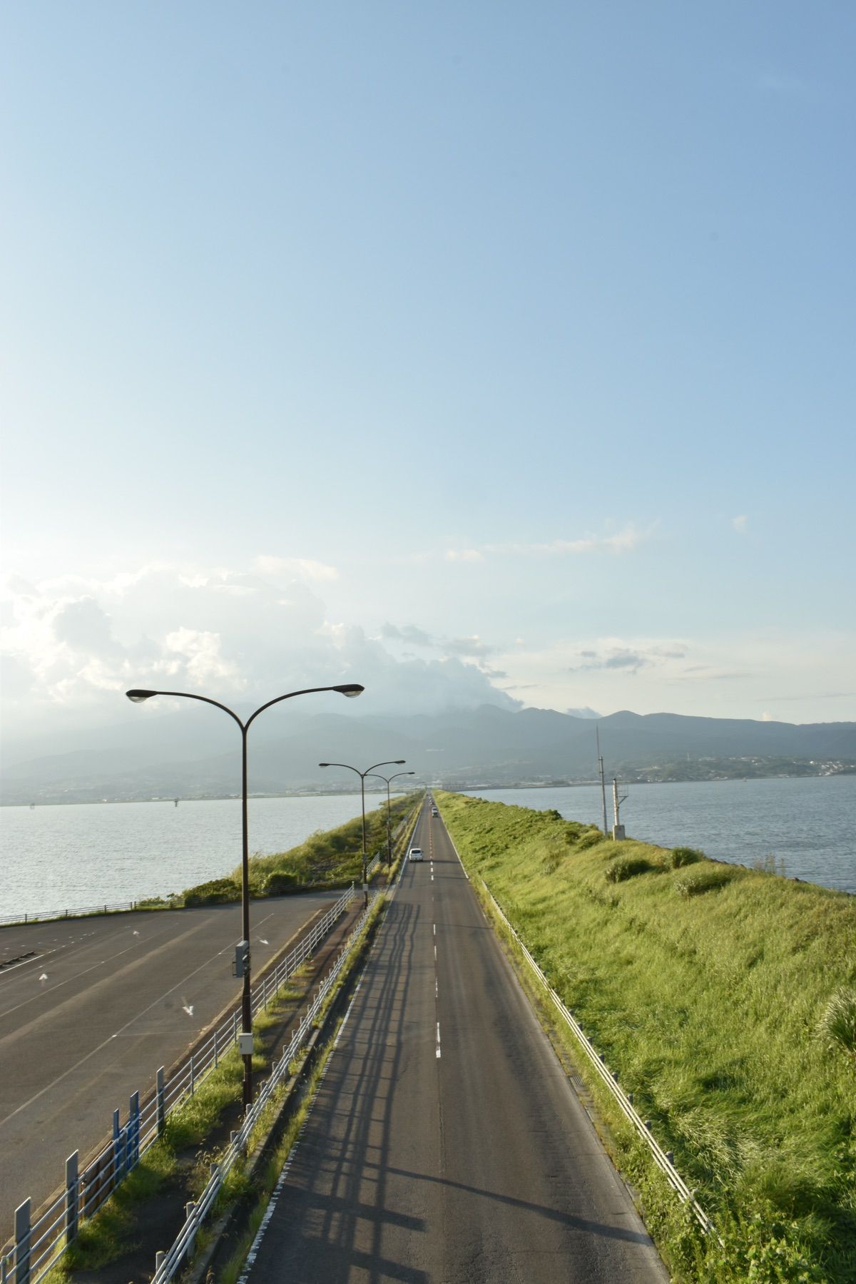 大三東駅
島原城
諫早湾干拓堤防道路