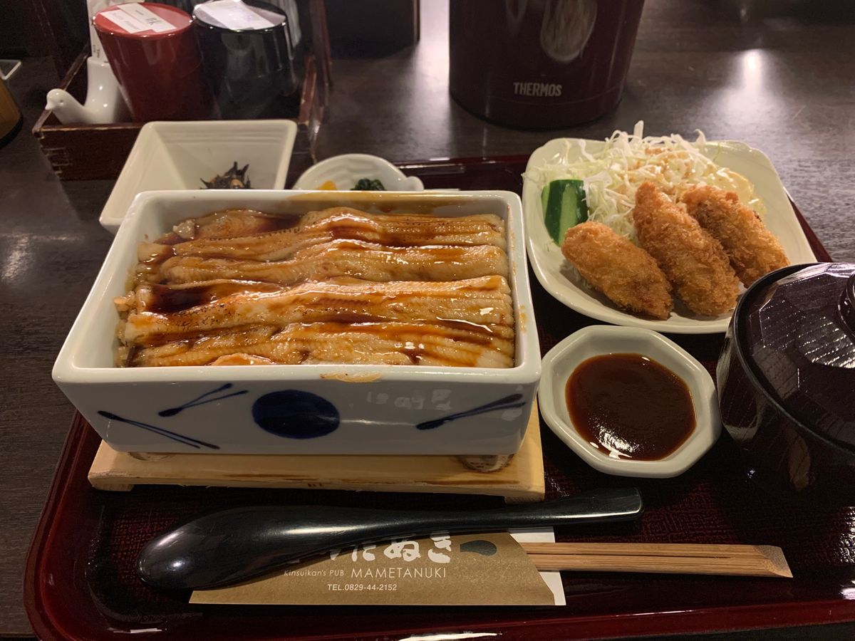 まめたぬきであなご飯^ ^