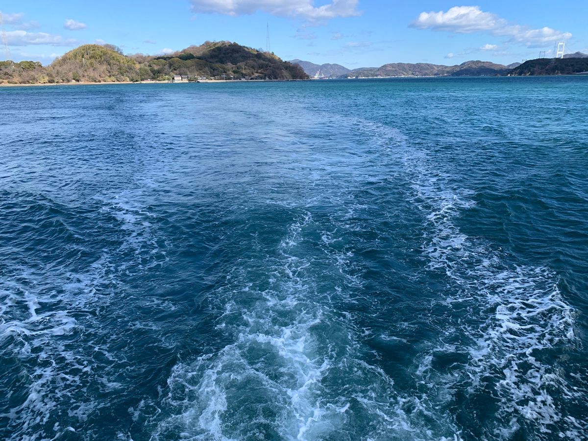 来島海峡遊覧船に乗船！
今日の潮は5ノットでなかなかでした
