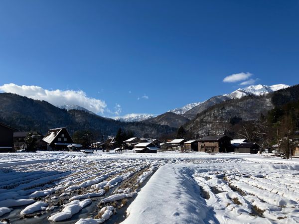 日本・白川郷「白川郷へ」の写真