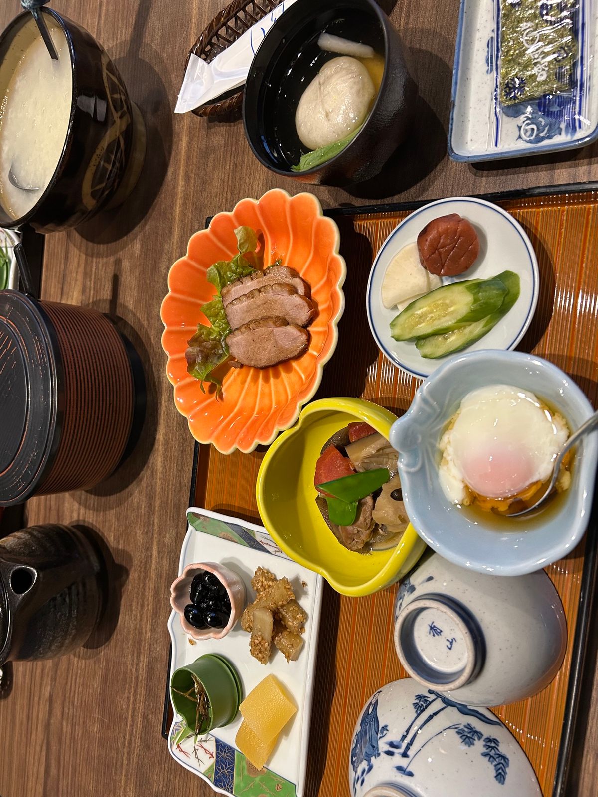 夕食アンド朝食