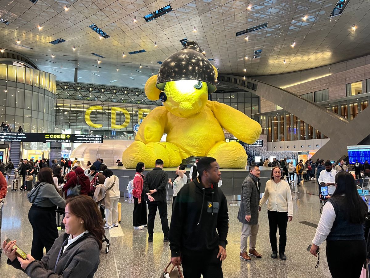 お金がある国の空港というイメージ