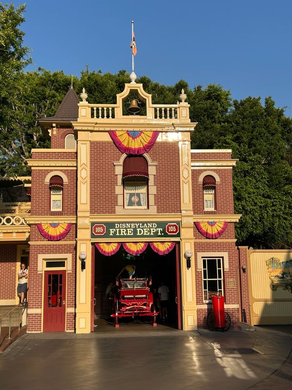 アメリカ(米国)・アナハイム「カリフォルニアディズニーランド」の写真