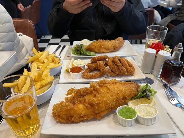 イギリス(英国)・ロンドン「ロンドン2025」の写真：食事