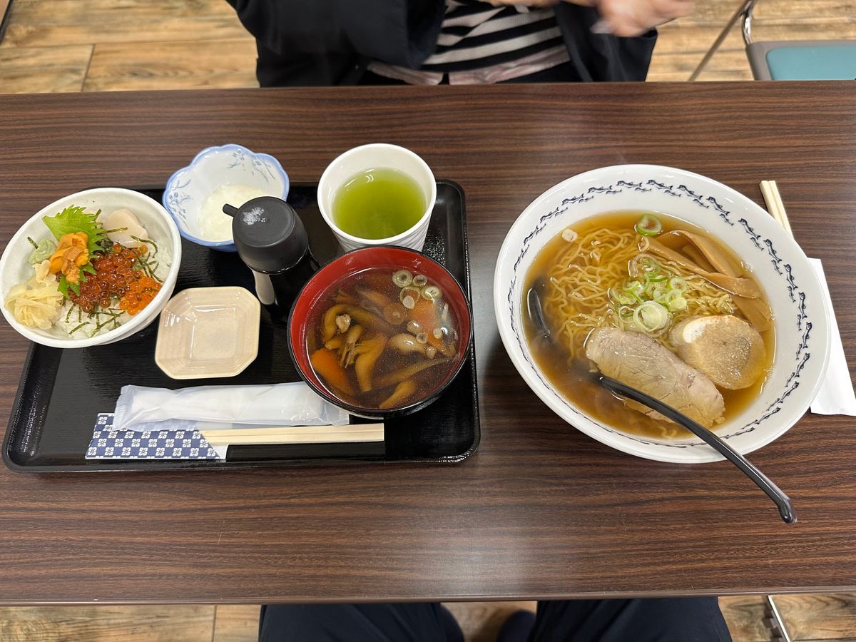 八戸市
八食センターで食べまくり
100名城の根城跡