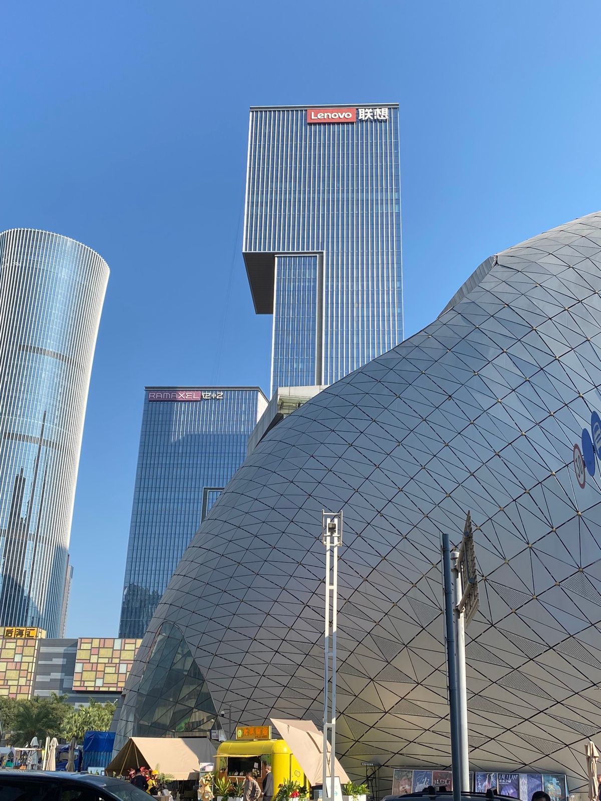 いつ行っても思うけど、深圳は本当に大都会🏙️ドローンの配送もビル街の真ん中...