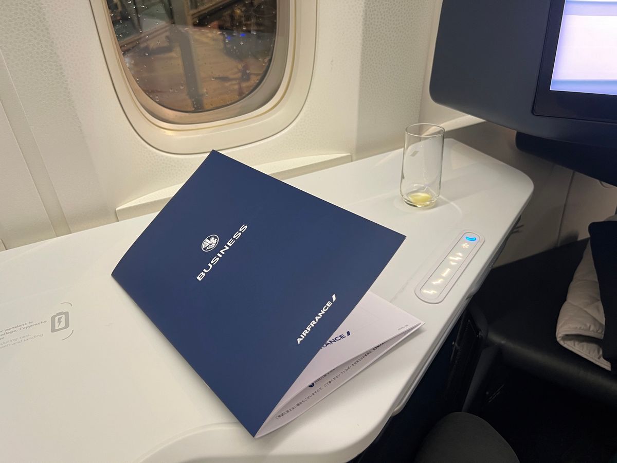 帰りもエールフランスB777-300ER
