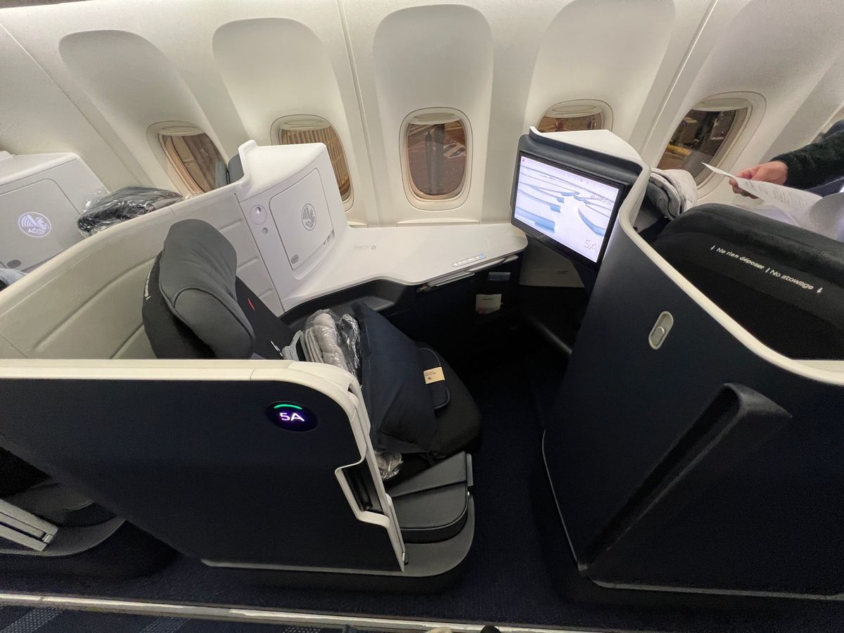 帰りもエールフランスB777-300ER
