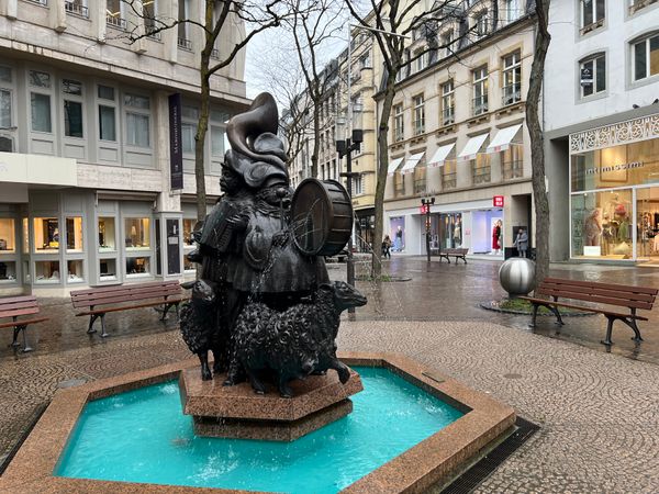 ルクセンブルク・Luxembourg「コートジボワール出張5」の写真：ルクセンブルク観光