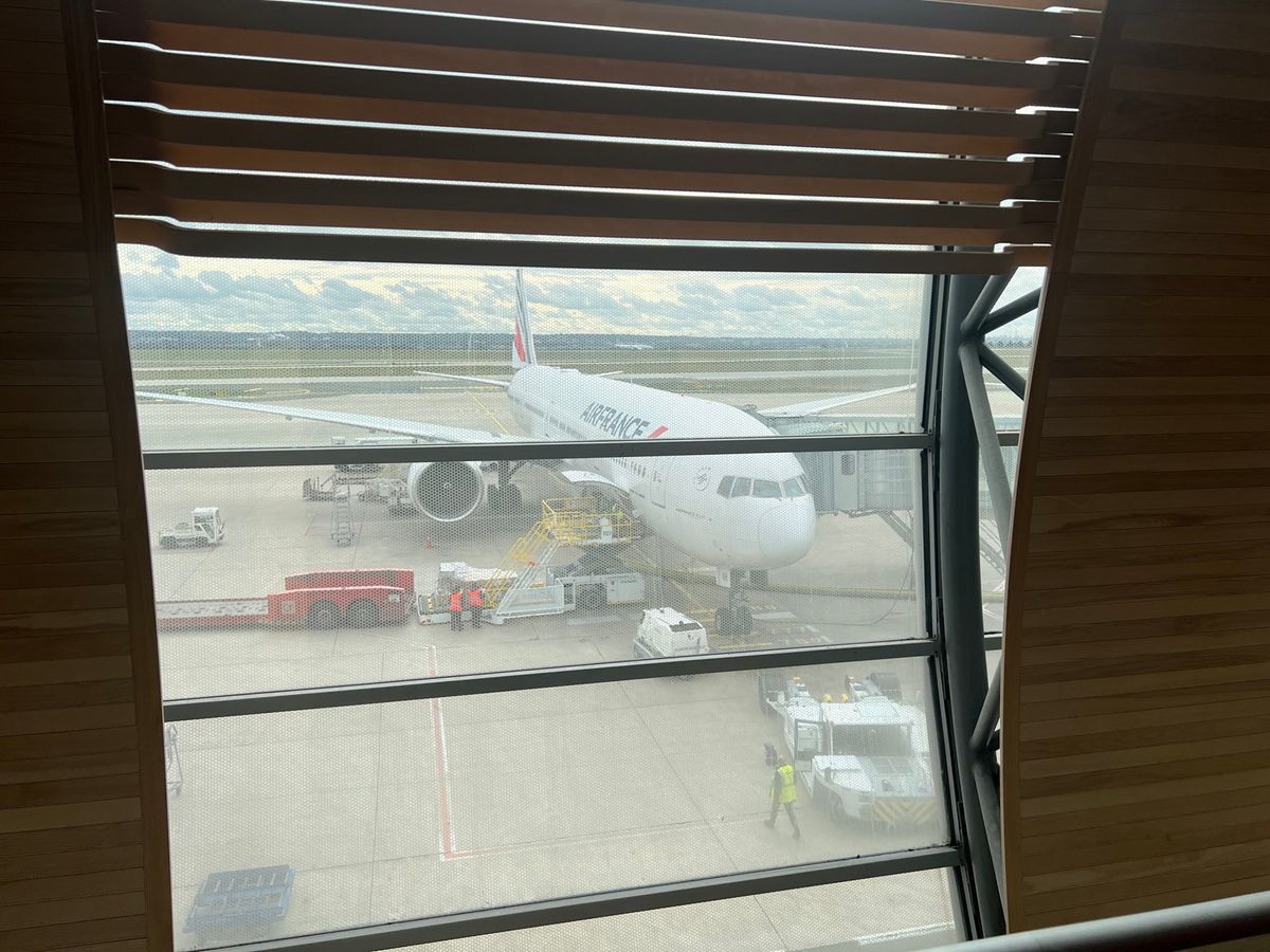 パリからアビジャンへ