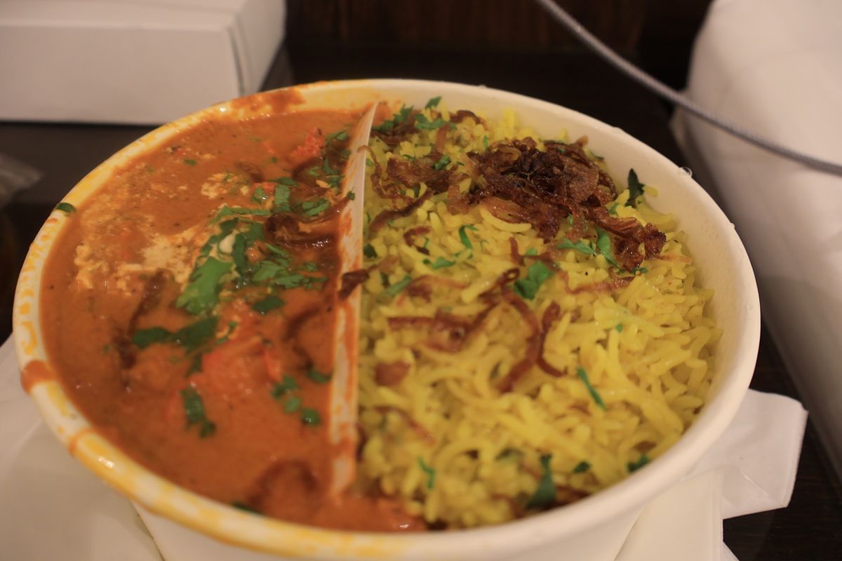 サウジアラビアは意外と物価が高かったです。パキスタン料理やインド料理は比較...