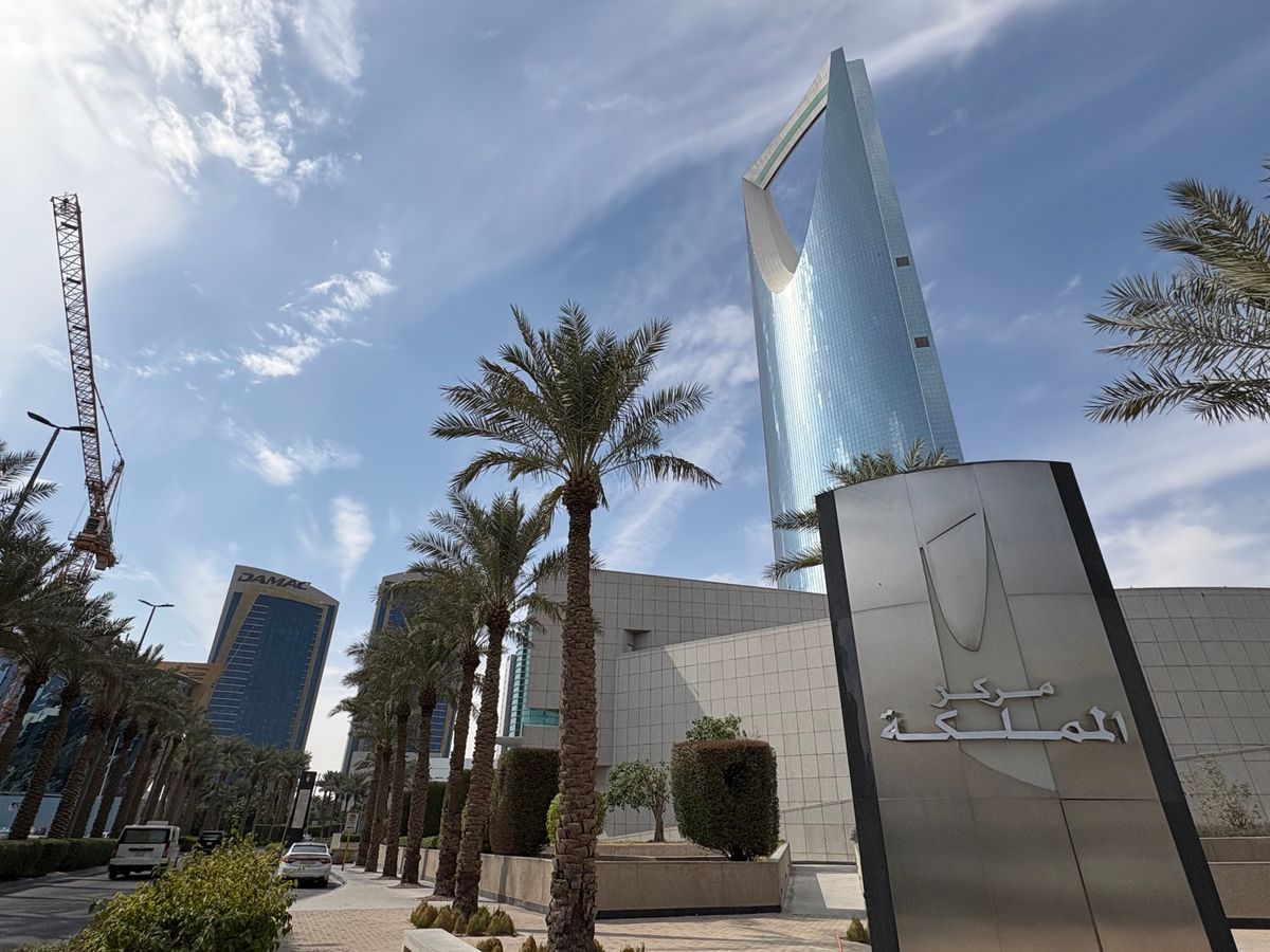 サウジアラビアはお酒が飲めない以外はとても良い国でした。人もみんな優しかっ...